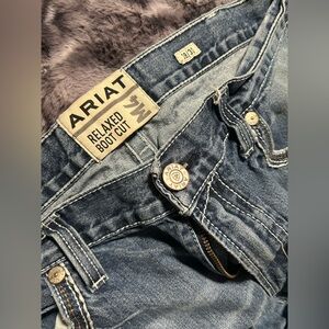 Ariat Blue Denim Bootcut Jeans stains/rips